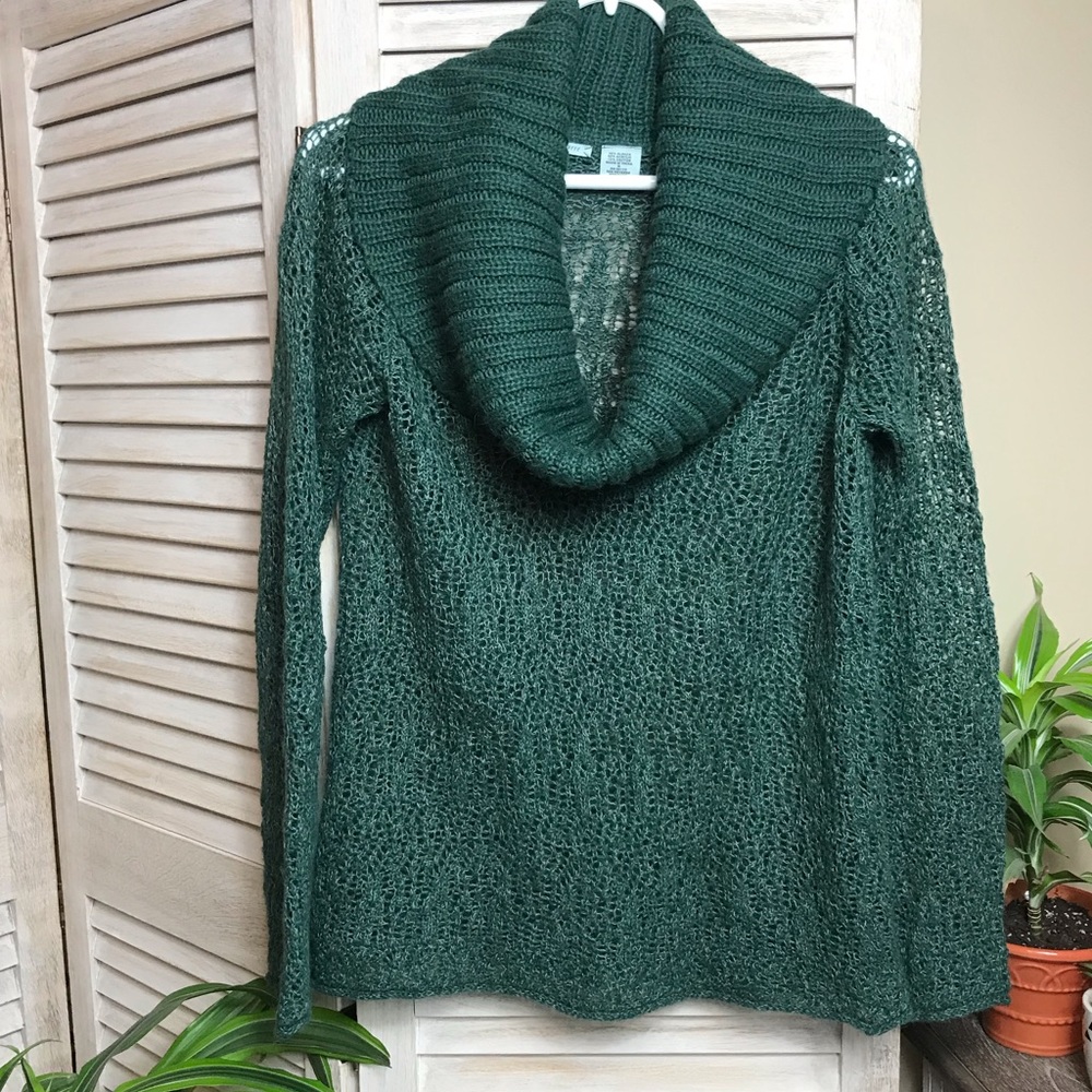 ANTHROPOLOGIE SWEATER